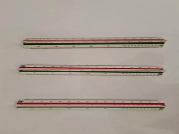 Lot 4 anciennes Règle Triangulaire à Échelles de Réduction beschikbaar voor biedingen