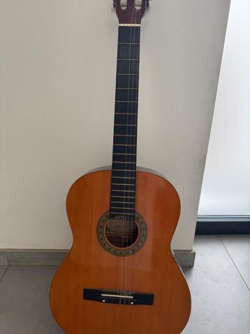 Prachtige Spaanse Gitaar (Salamanca) beschikbaar voor biedingen