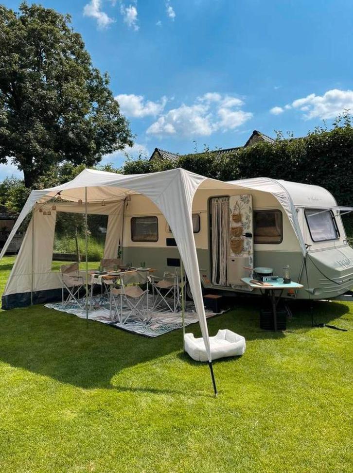 Caravan te huur 4personen, Caravanes & Camping, Caravanes, Particulier, jusqu'à 4, 750 - 1000 kg, Fendt, Lits superposés, 6 à 7 mètres
