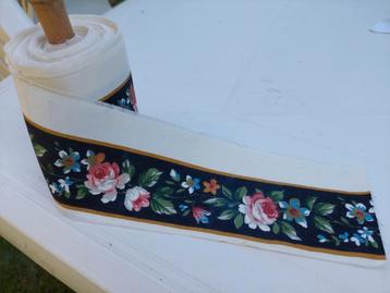 Biesjes met bloemenprint van 100% katoen beschikbaar voor biedingen