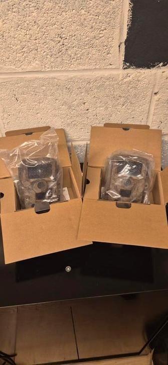 2 Camera chasse nocturne + 1 panneaux solaire  beschikbaar voor biedingen