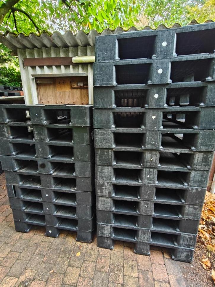 Kunststof paletten 100x120cm, Doe-het-zelf en Bouw, Hout en Planken, Gebruikt, Ophalen