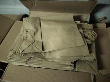Sterke papieren zakken 75st Afmetingen 40 x 30 x 13 beschikbaar voor biedingen