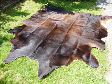 Groot koeienkleed, echt leder 180x 200 cm beschikbaar voor biedingen