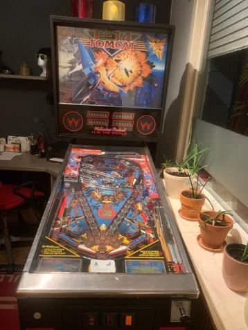 Authentieke flipperkast F-14 TOMCAT Williams pinball beschikbaar voor biedingen