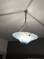 Vintage blauw/witte opalen plafondlamp, Huis en Inrichting, Lampen | Plafondlampen, Ophalen, Gebruikt, Glas, Vintage