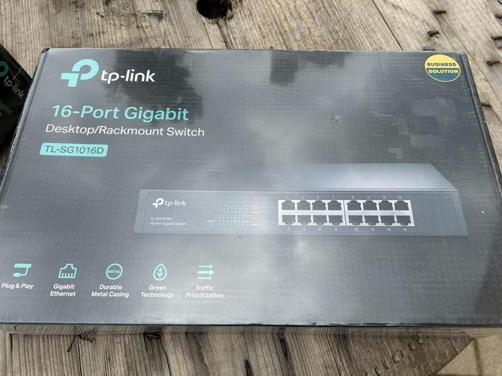 TP-Link TL-SG1016D, Computers en Software, Netwerk switches, Ophalen