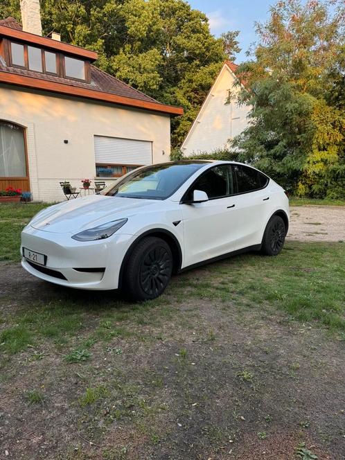 Tesla model y 09/2024 RWD 32.000km particuliere wagen, Auto's, Tesla, Particulier, Model Y, 360° camera, Achteruitrijcamera, Adaptieve lichten