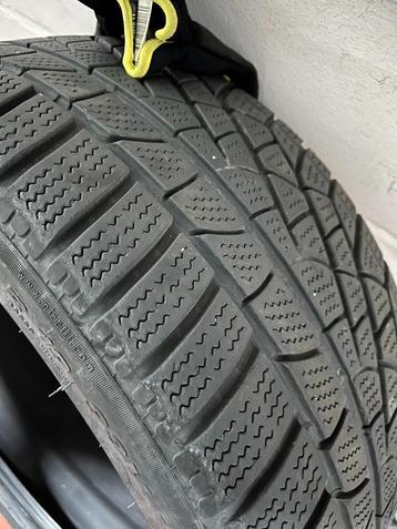 Banden (x4)  Pirelli Sottozero 245 40 19 beschikbaar voor biedingen