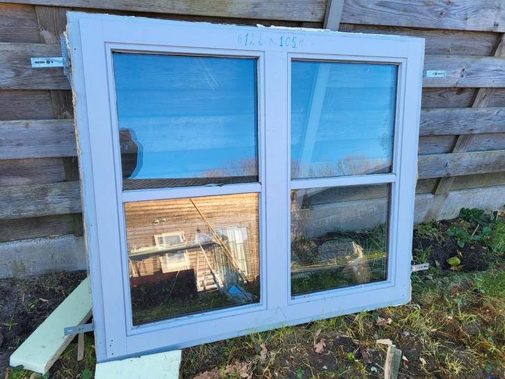 Deur en ramen meranti hout, Doe-het-zelf en Bouw, Raamkozijnen en Schuifdeuren, Gebruikt, Hout, Ophalen