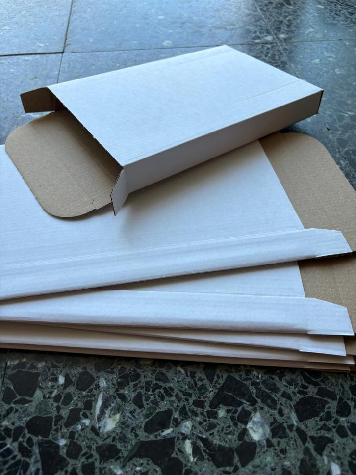 Witte brievenbusdoos - 22,5x15x2,5 cm - 40 stuks, Doe-het-zelf en Bouw, Kratten en Dozen, Nieuw, Doos, Minder dan 50 cm, Minder dan 35 cm
