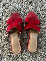 Rode slippertjes Tamaris -  41, Vêtements | Femmes, Chaussures, Comme neuf, Sabots, Enlèvement, Rouge