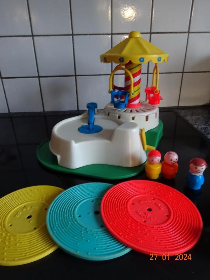 Vintage Fisher Price Change-A-Tune Carousel Record Player, Enfants & Bébés, Jouets | Fisher-Price, Enlèvement ou Envoi
