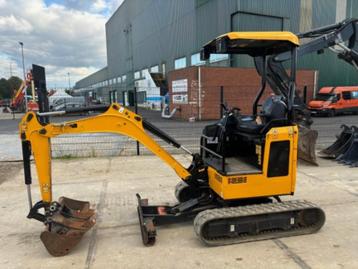 mini-pelle JCB 18Z disponible aux enchères