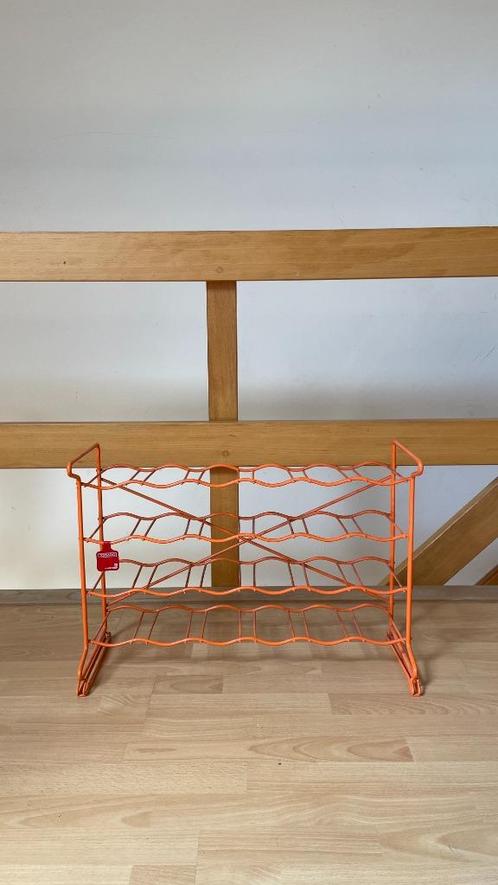 oranje Tomado wijnrek, Huis en Inrichting, Woonaccessoires | Wijnrekken, Gebruikt, Minder dan 50 cm, Metaal, 15 tot 25 flessen