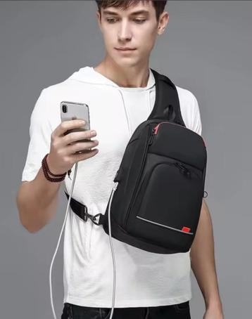 9.7 " Crossbody Schoudertas met Usb aansluiting (nieuwstaat) beschikbaar voor biedingen