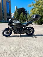 Yamaha MT-09 2024 - 2.700 km - Parfait état + options, Motoren, 890 cc, Motorrijbewijs A, 3 cilinders, Particulier