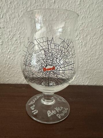 Duvel finalist Broken gesigneerd beschikbaar voor biedingen
