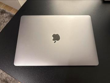 Apple Macbook Pro 13 inch 2017 Intel I5, 8GB ram, 128GB SSD beschikbaar voor biedingen