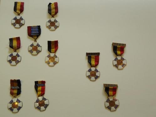 10 médailles 1947/1962 pèlerinage NDL LOURDES J EVRARD Liège, Timbres & Monnaies, Pièces & Médailles, Enlèvement ou Envoi