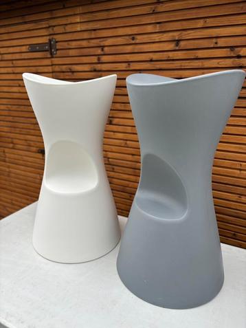 Design Karim Rashid SKOOP stoelen beschikbaar voor biedingen