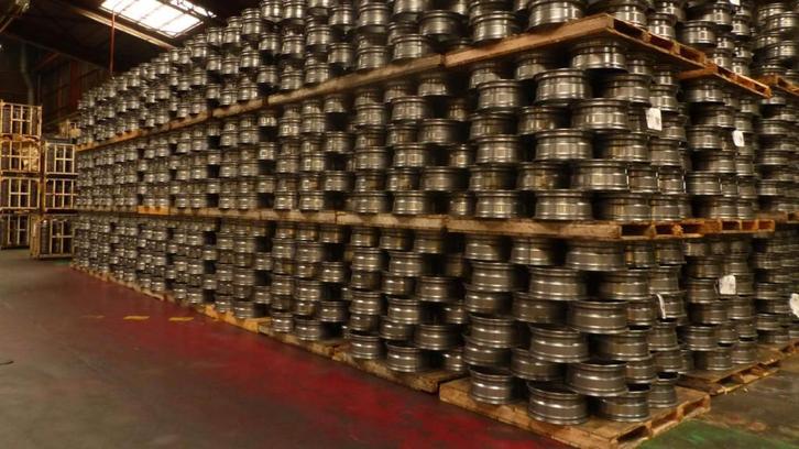 VAG-VW NOMBREUSES JANTES ET ROUES DIVERSES 14 a 17, Autos : Pièces & Accessoires, Pneus & Jantes, Pneu(s), Pneus été, Autres dimensions