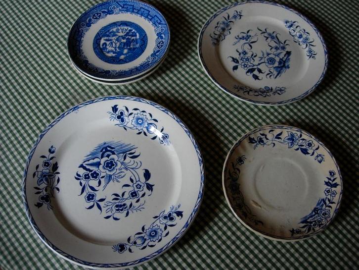 12 keramische platen in goede staat, Antiek en Kunst, Antiek | Servies los, Ophalen of Verzenden