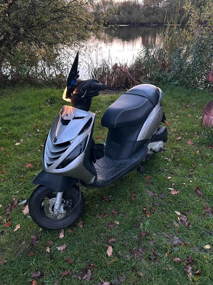 Piaggio Zip 4T – 2017, Fietsen en Brommers, Scooters | Piaggio, Zip, Klasse A (25 km/u), Benzine, Ophalen