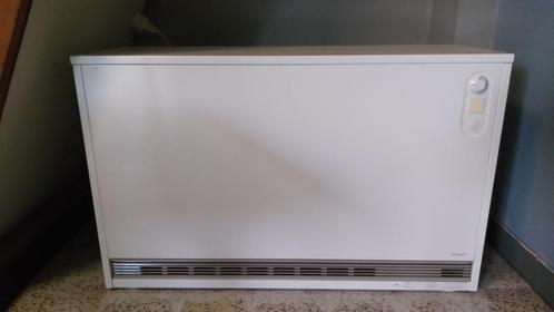 2 accumulatiekachels, Doe-het-zelf en Bouw, Verwarming en Radiatoren, Gebruikt, Overige typen, 800 watt of meer, 30 tot 80 cm