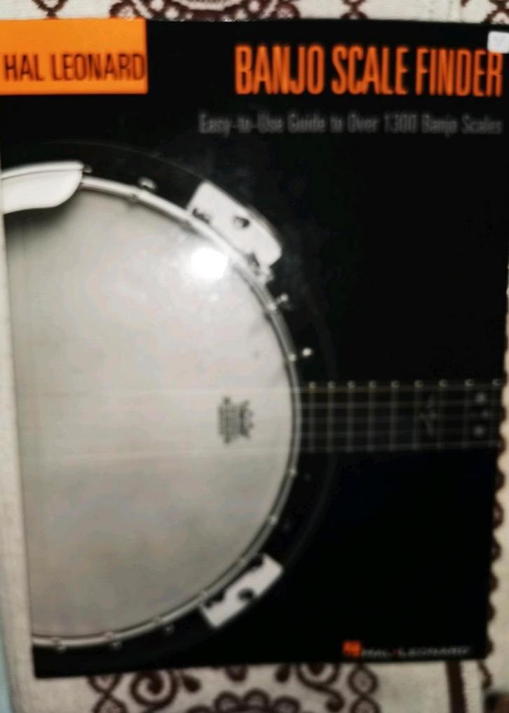 Banjo scale finder bladmuziek Hal Leonard Boek, Muziek en Instrumenten, Bladmuziek, Gebruikt, Les of Cursus, Country en Western