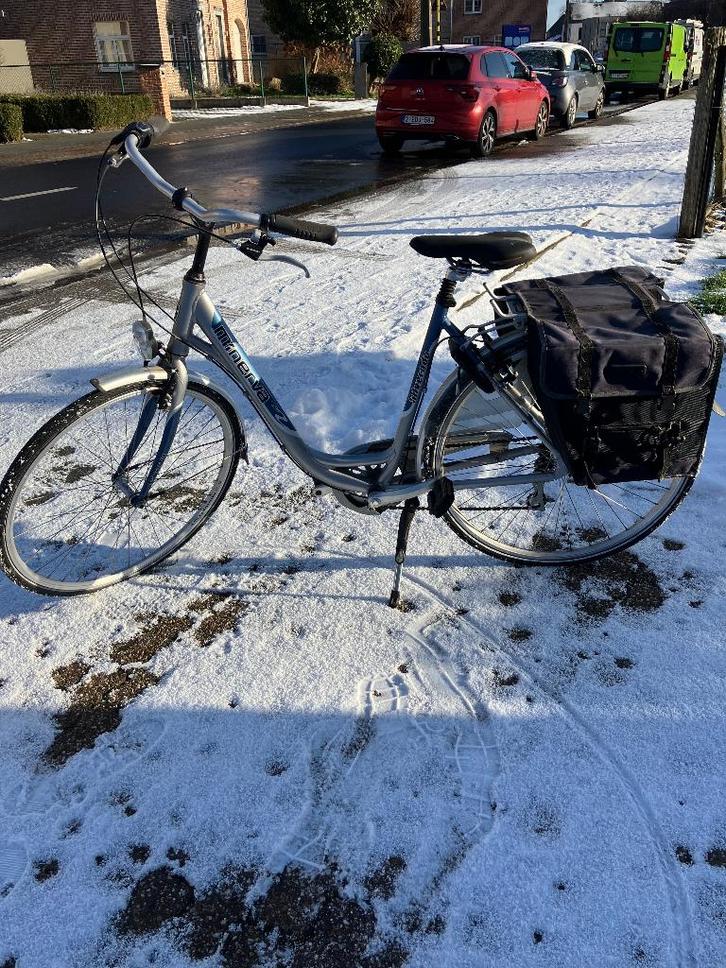 Vélo Minerva pour femmes à entrée basse Silverado City Line, Vélos & Vélomoteurs, Vélos | Vélos pliables, Comme neuf, Femmes, Autres marques
