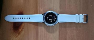 Samsung Galaxy Watch 4 Classic beschikbaar voor biedingen