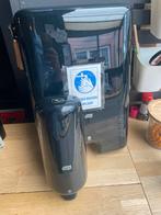 Tork zeep en handdoeken dispenser., Ophalen, Gebruikt