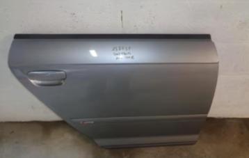 A vendre portiere arriere droite Audi A3 8P 5porte 2005-2012 beschikbaar voor biedingen