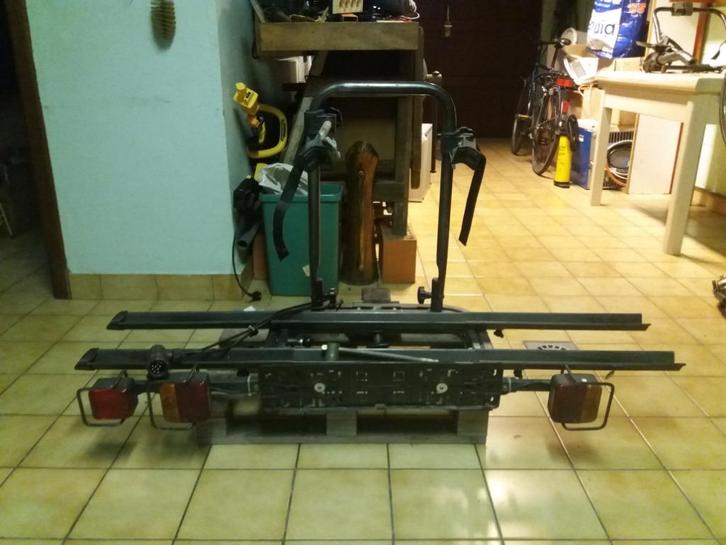 Fietsdrager Fietsrek op trekhaak voor 2 fietsen, Auto diversen, Fietsendragers, Gebruikt, Trekhaakdrager, 2 fietsen, Brede banden