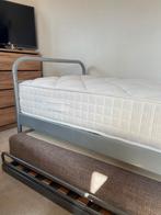 Bed te koop, Ophalen
