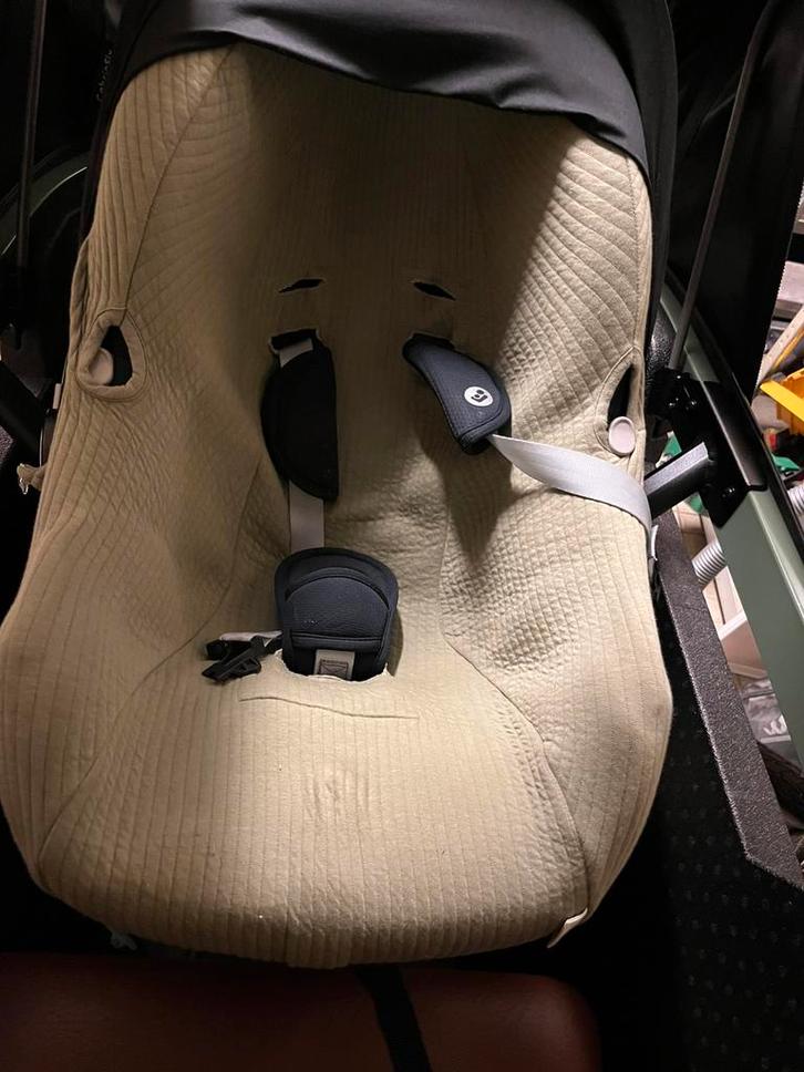 Maxi cosi cabriofix, Kinderen en Baby's, Autostoeltjes, Zo goed als nieuw, Maxi-Cosi, 0 t/m 13 kg, Isofix, Ophalen