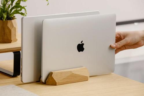 Oakywood Dual Laptop Dock - Oak, Computers en Software, Dockingstations, Zo goed als nieuw, Docking station, Laptop, Tablet, Ophalen of Verzenden