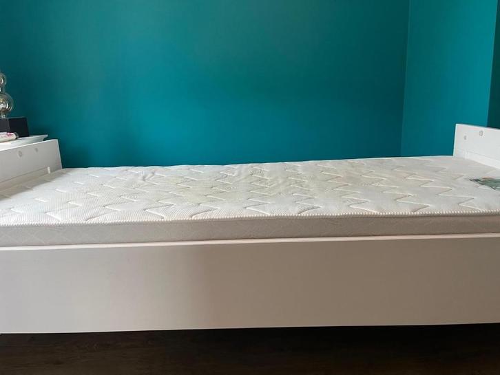 Bed te koop, Kinderen en Baby's, Kinderkamer | Bedden, Gebruikt, 180 cm of meer, 85 tot 100 cm, Lattenbodem, Matras, Ophalen