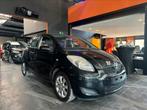 TOYOTA YARIS, Voorwielaandrijving, Stof, Zwart, Centrale vergrendeling