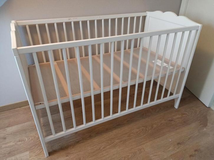 babybed - meegroei 120x60, Kinderen en Baby's, Kinderkamer | Bedden, Matras, Ophalen