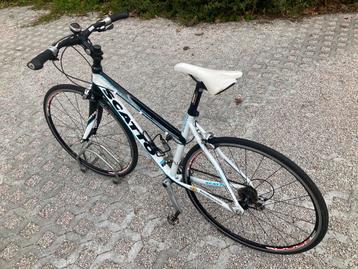 Scatto dames koersfiets beschikbaar voor biedingen