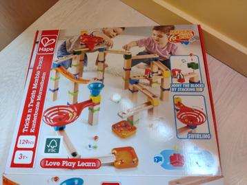 Houten knikkerbaan Hape beschikbaar voor biedingen