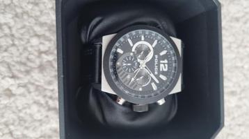 Montre Police beschikbaar voor biedingen