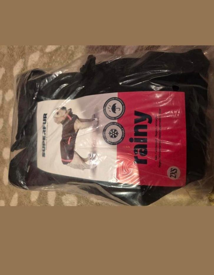 Regen/winterjas nieuw, Dieren en Toebehoren, Hondenkleding, Ophalen