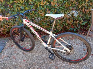 Mountainbike specialized 26inch beschikbaar voor biedingen
