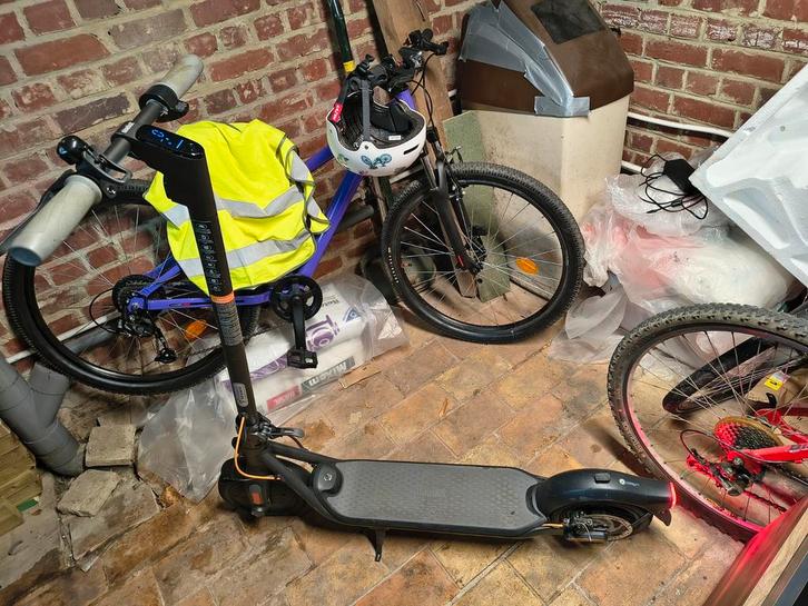 Trottinette Ninebot bon état,  batterie fin de vie., Vélos & Vélomoteurs, Trottinettes, Utilisé, Autres types, Enlèvement ou Envoi