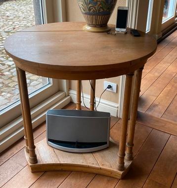 Antiek eiken console beschikbaar voor biedingen