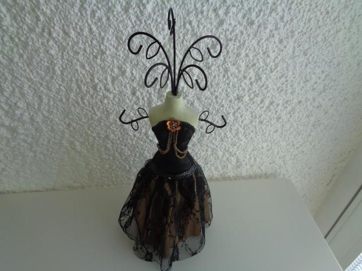 Présentoir déco femme pour bijoux ou autre, Bijoux, Sacs & Beauté, Bijoux anciens, Autres types, Autres matériaux, Enlèvement ou Envoi