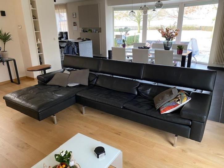 Jori Shiva design zitbank & poef (zwart leder) te koop, Huis en Inrichting, Zetels | Zetels en Chaises Longues, Gebruikt, Vierpersoons of meer